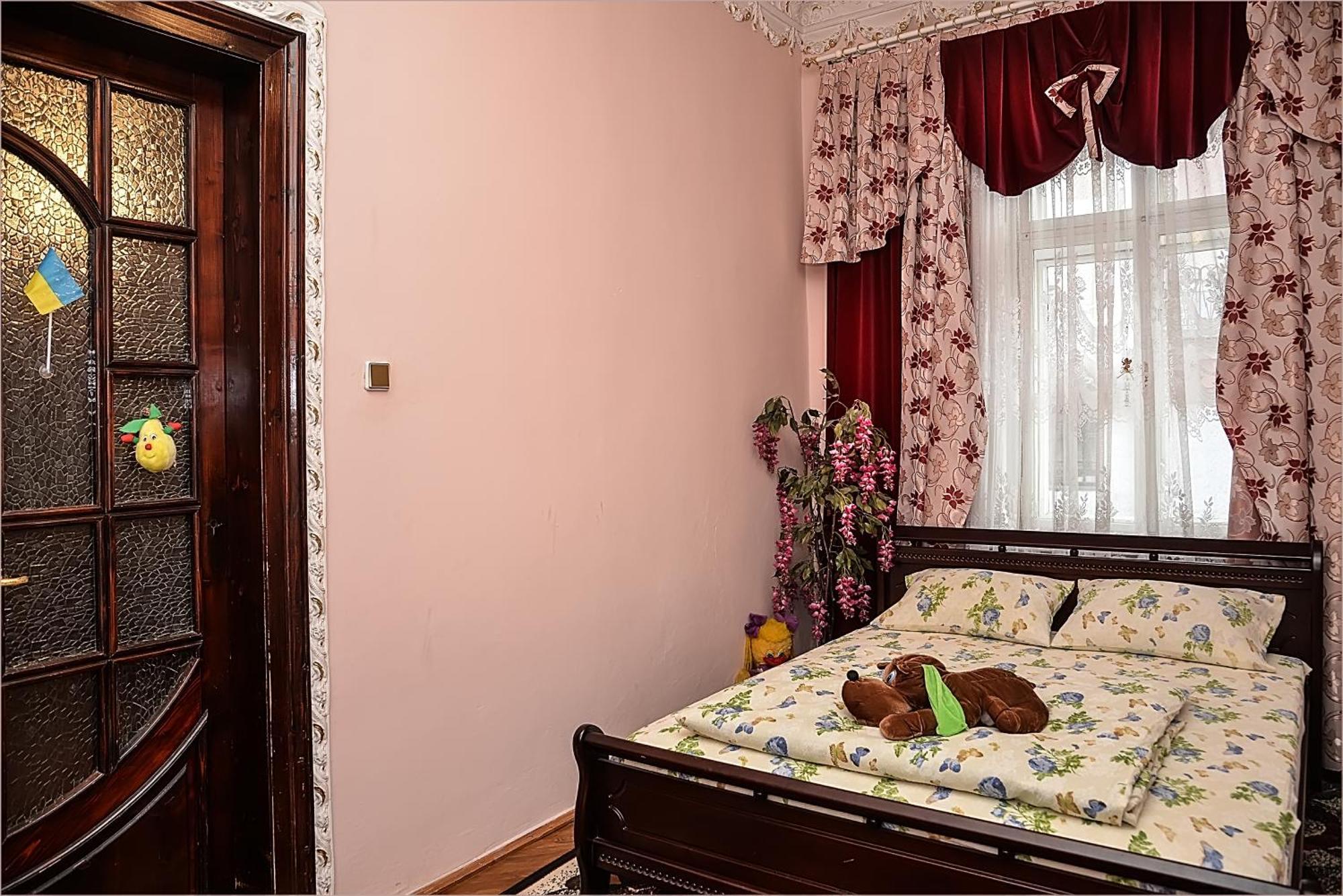 Vip-Apartments Angel Palas Chernivtsi Exterior foto